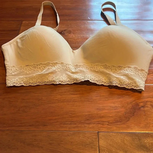 Bliss Perfection Contour Soft Cup Bralette Size 36DD - Fall 2023 - Picture 2 of 7